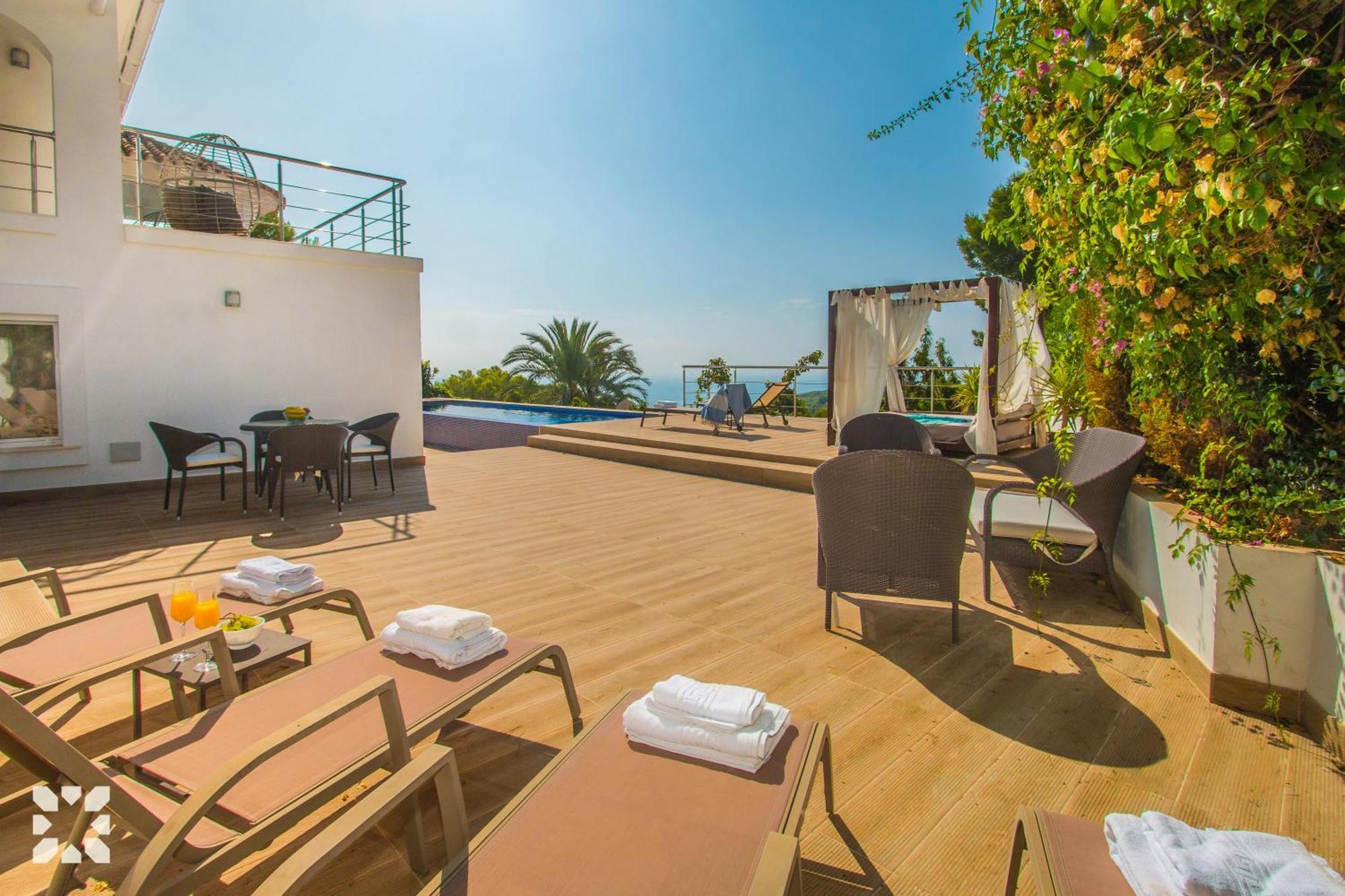 Villa La Casa Blanca By Abahana Villas เบนิสซา ภายนอก รูปภาพ